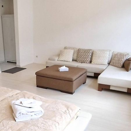 Luna City-Apartment 80Qm 2 Zimmer 2 Baeder 20Km Messe Airport Κρέφελντ Εξωτερικό φωτογραφία