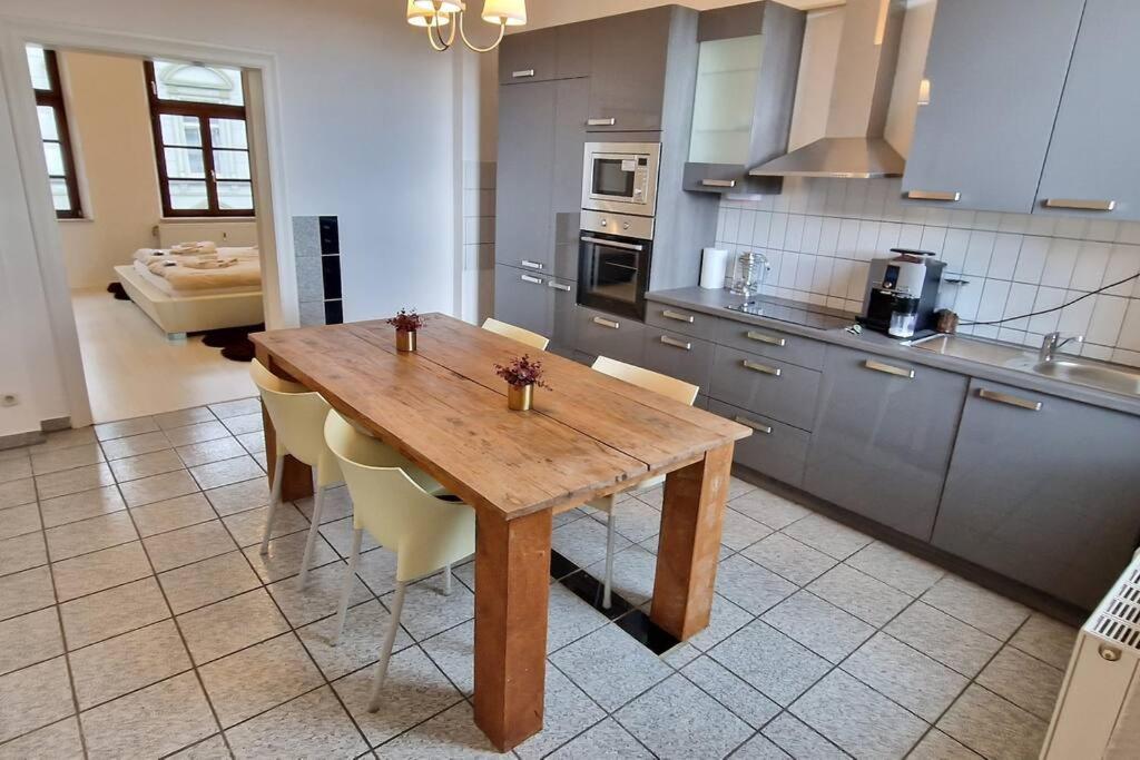 Luna City-Apartment 80Qm 2 Zimmer 2 Baeder 20Km Messe Airport Κρέφελντ Εξωτερικό φωτογραφία